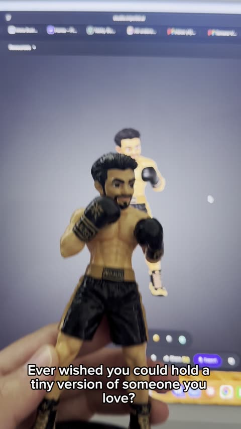 Mini Me figurine video